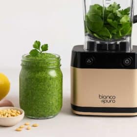 Peterselie Spinaziepesto met Pijnboompitten